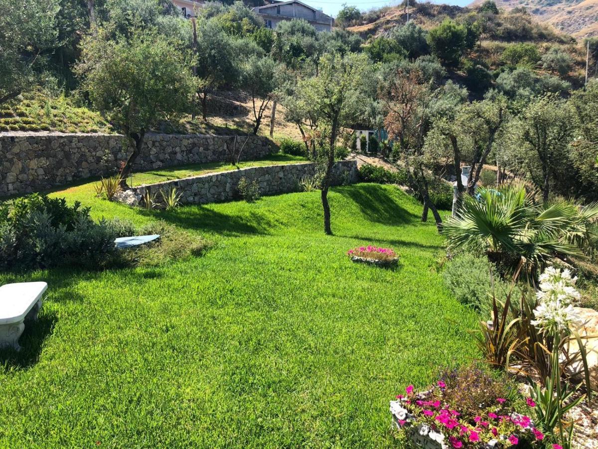 Villa Nina 2013 Appartamento Taormina Luaran gambar