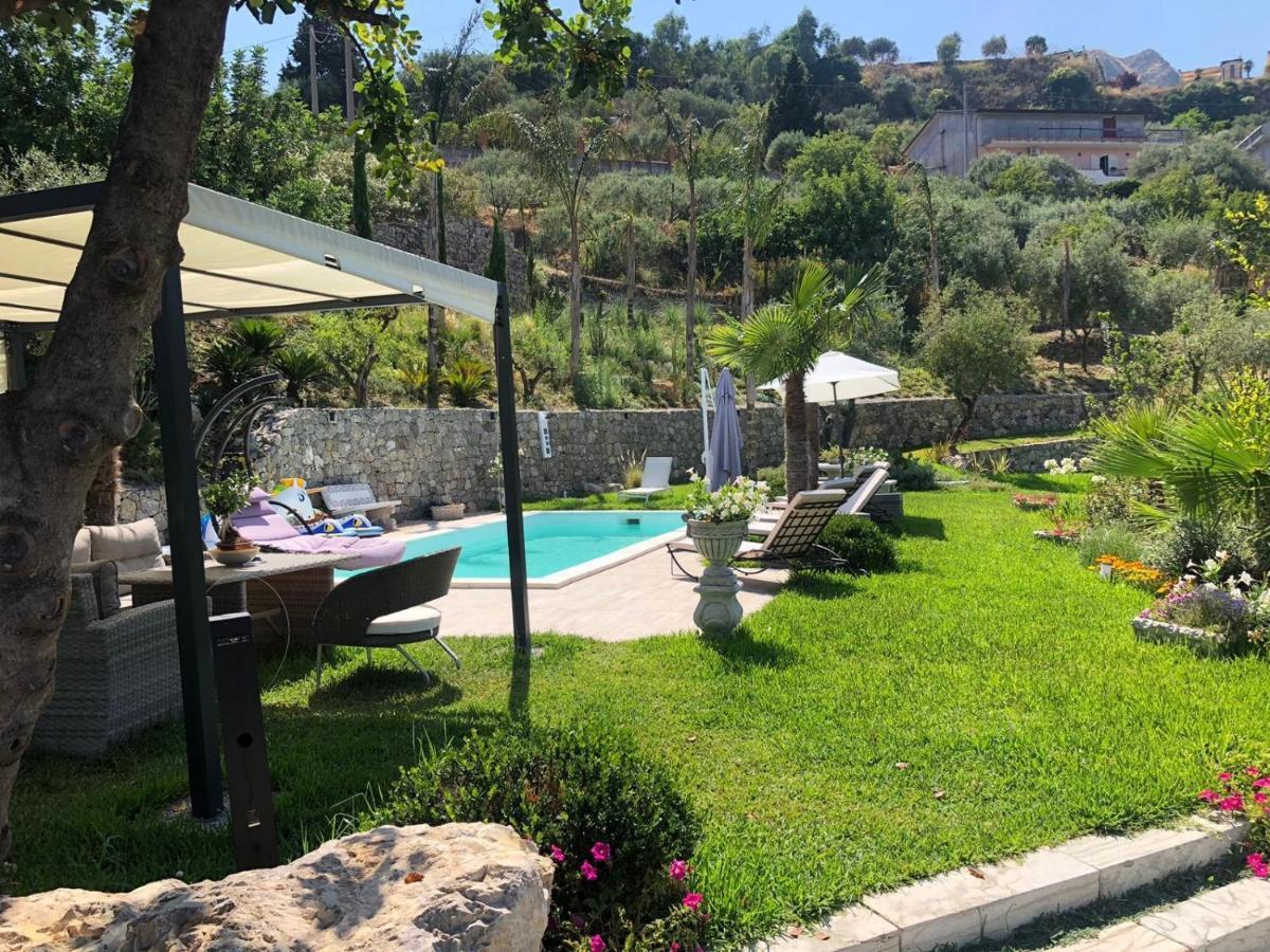 Villa Nina 2013 Appartamento Taormina Luaran gambar